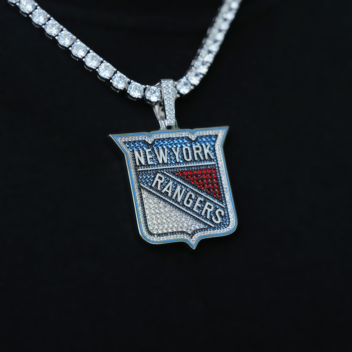 New York Rangers Official NHL Logo Pendant in White Gold